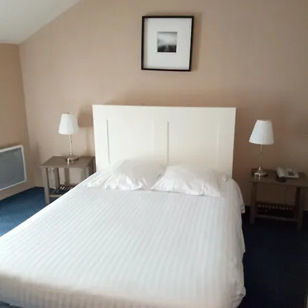 L'hostellerie De La Riviere 2*