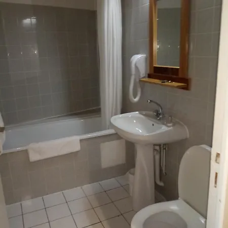 Szálloda L'hostellerie De La Riviere 2*