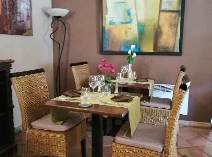 L'hostellerie De La Rivière Creil