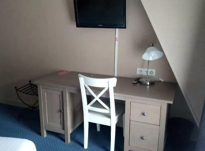 L'hostellerie De La Rivière Hotel Creil